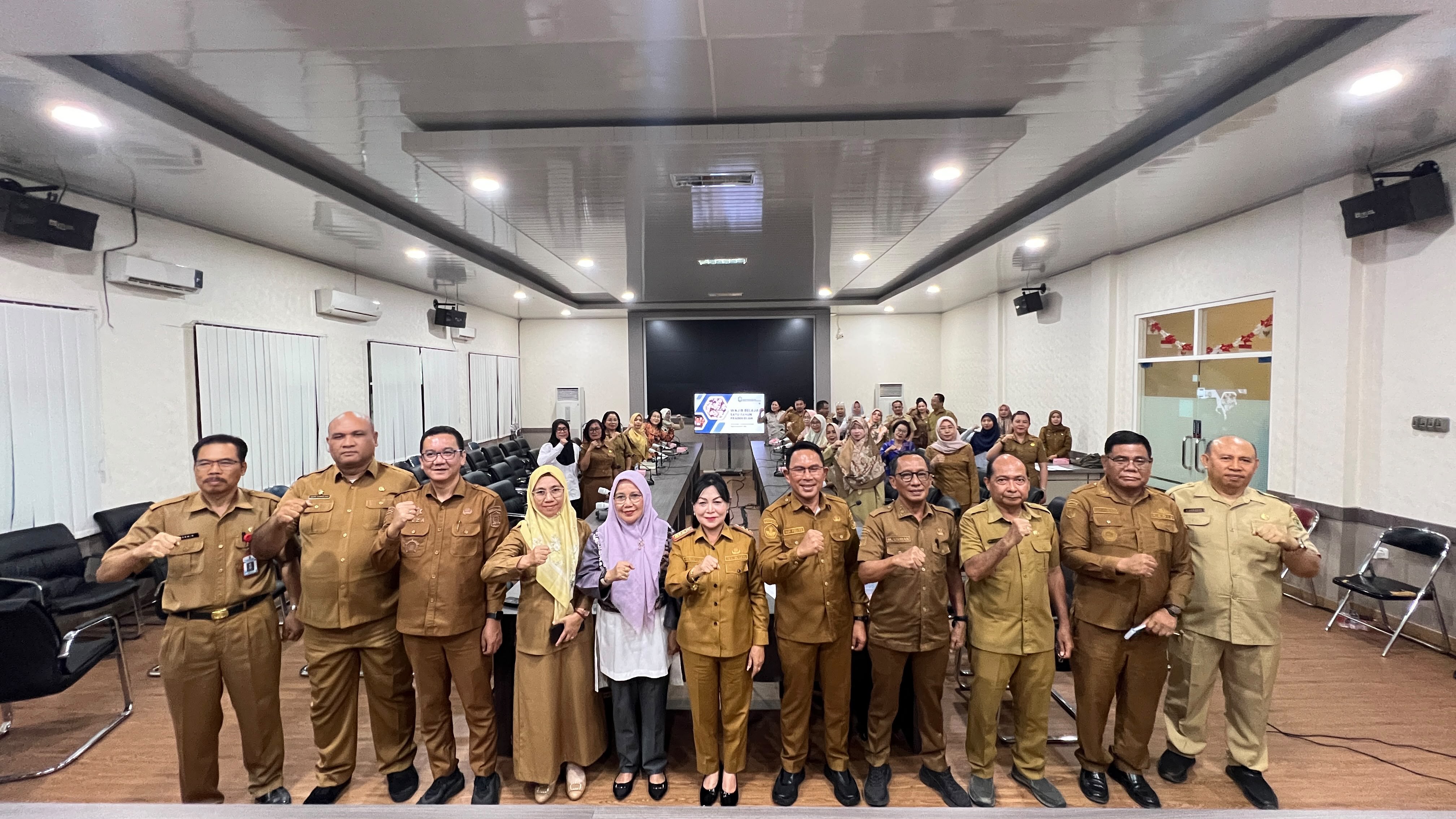 Disdukcapil Poso Hadiri Rapat Akhir Lintas Sektor Wajib Belajar 1 Tahun Pra Sekolah
